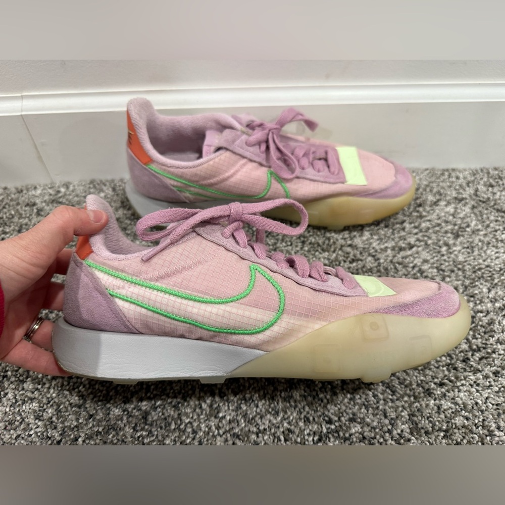 Nike is women's waffle racer 2X in arctic pink, size 10 - Picture 3 of 14